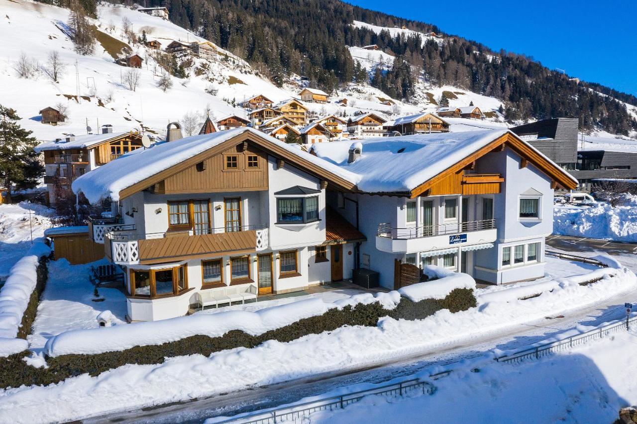 Appartments Lercher Irma San Candido Exterior photo