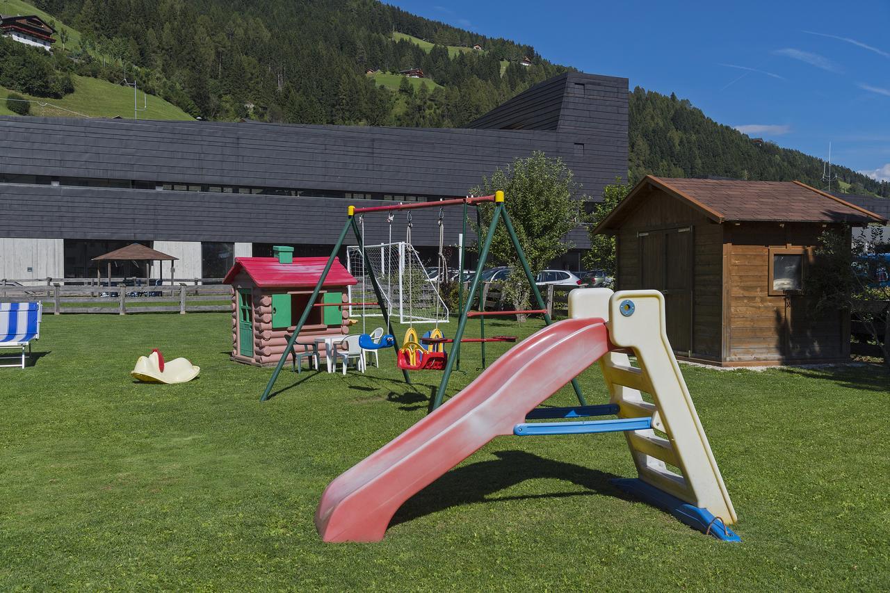 Appartments Lercher Irma San Candido Exterior photo